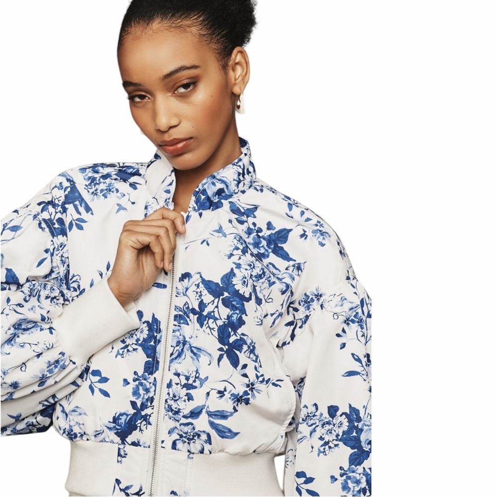 Anthropologie Blue and White Floral Puffer Bomber Jacket Size XL